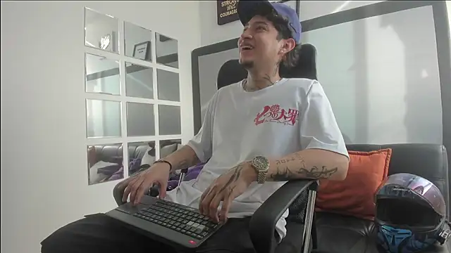 Sky Wild online show from 10-31-25, 08:43