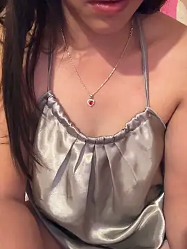 -Paige- online show from 05-11-26, 04:15