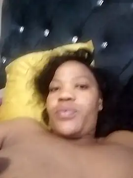 CaramelBoootie online show from 11-11-25, 07:47