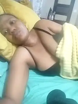 CaramelBoootie online show from 01-12-26, 05:40