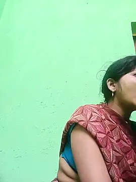 Karishma cute online show from 10-24-25, 04:31