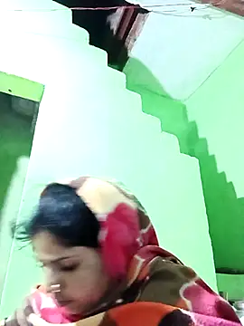 Karishma cute online show from 11-25-25, 11:49