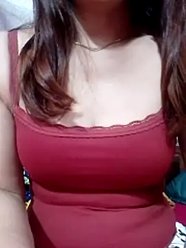 Snapshot of YiyinLy chatting on 06-11-26, 12:32 YiyinLy online show from 06-11-26, 12:32