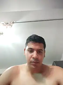 Snapshot of estradausuario21 chatting on 10-30-25, 04:19 estradausuario21 online show from 10-30-25, 04:19