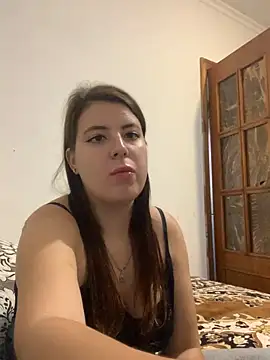 MiraCastellon online show from 10-28-25, 12:52