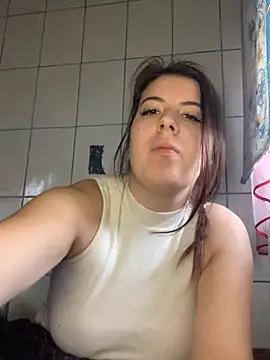 MiraCastellon online show from 11-24-25, 12:05