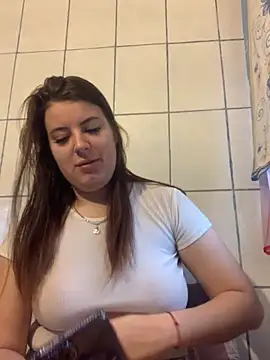 MiraCastellon online show from 11-28-25, 08:50