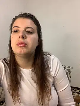 MiraCastellon online show from 11-30-25, 09:30