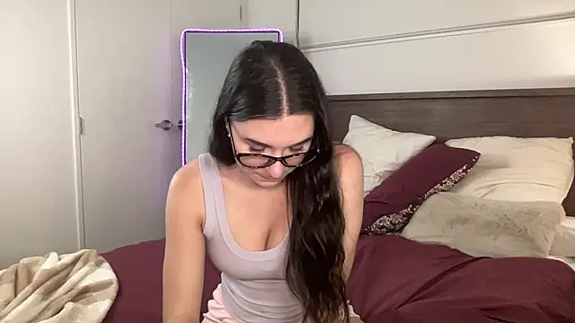 mollyy2006 online show from 12-05-25, 12:08