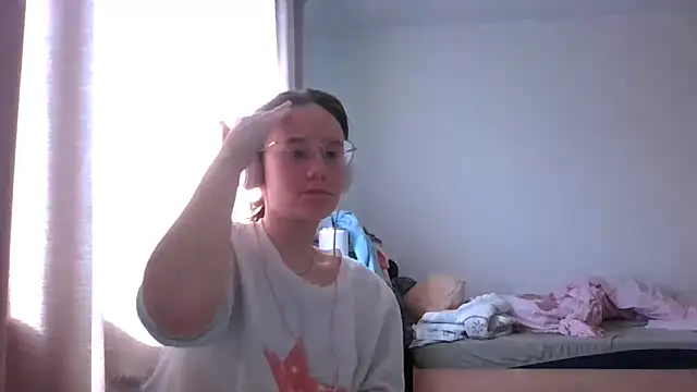 LuckySLove online show from 06-06-26, 02:22