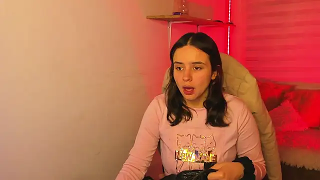 Emily Lindey online show from 11-10-25, 03:16