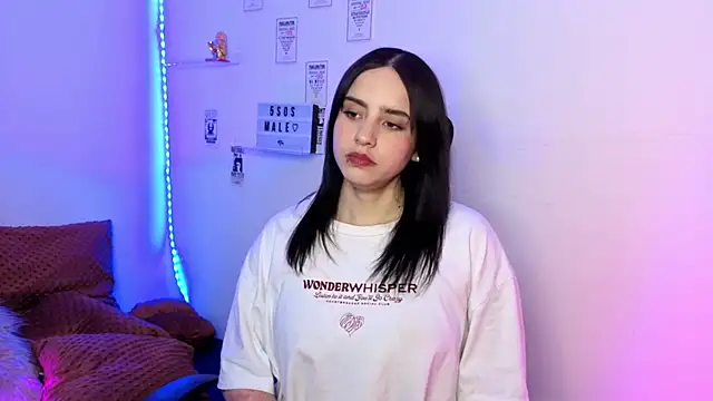 Emily Lindey online show from 02-10-26, 03:43