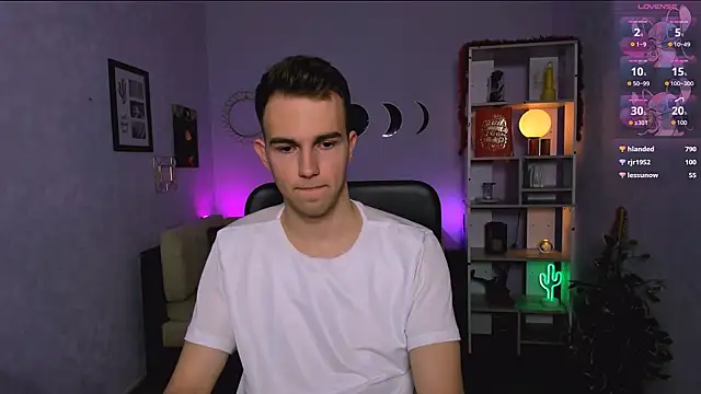 astren villo online show from 04-17-26, 11:08