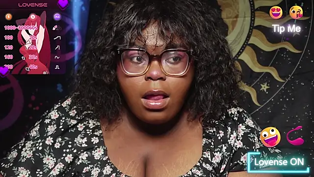 TheChubbySiren online show from 12-16-25, 01:27