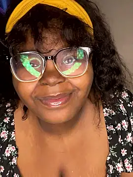 TheChubbySiren online show from 01-08-26, 01:13