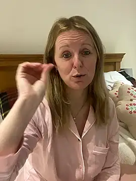 madamlillyrose online show from 01-14-26, 08:53