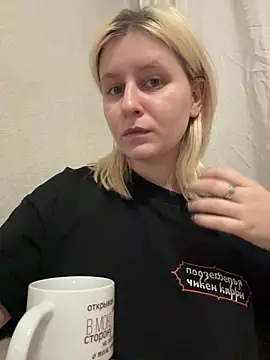 BonnyeBoom online show from 02-15-26, 05:09