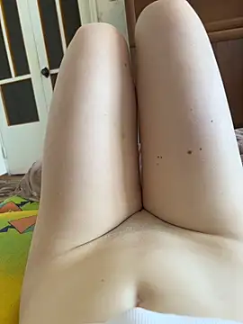 JuicyGamess online show from 04-11-26, 07:45