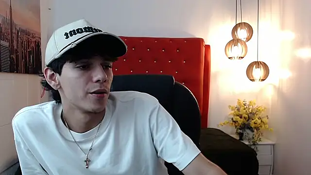 AmethystShadow17 online show from 02-25-26, 03:38