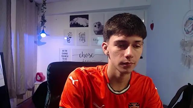 AmethystShadow17 online show from 03-13-26, 08:04