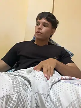 Michael black01 online show from 04-08-26, 11:37