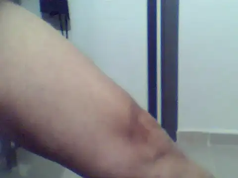 cute erkek34 online show from 01-10-26, 04:53