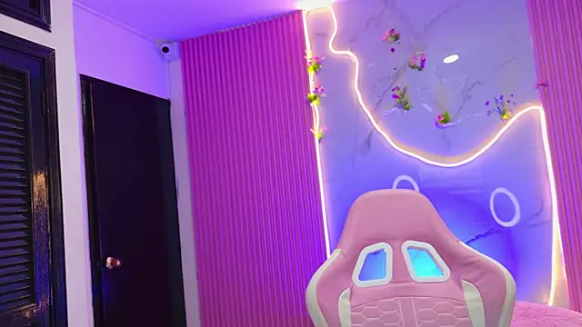 dafne17  online show from 04-14-26, 08:20