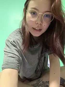 KittyK at online show from 10-21-25, 06:19