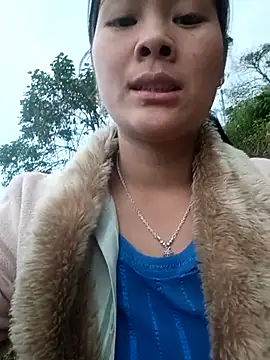 Lyssa-a online show from 12-17-25, 09:26