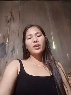 Lyssa-a online show from 05-17-26, 09:38
