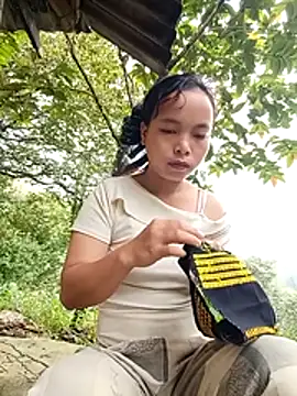 Nguyet2k4 online show from 10-26-25, 02:17