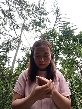 Nguyet2k4 online show from 02-11-26, 12:04