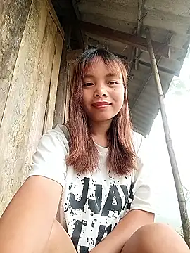 Snapshot of Nguyet2k4 chatting on 05-29-26, 01:03 Nguyet2k4 online show from 05-29-26, 01:03