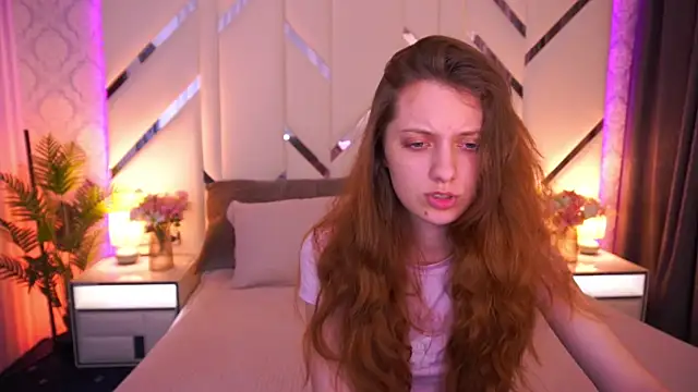 CuteeFoxy online show from 06-24-26, 01:21