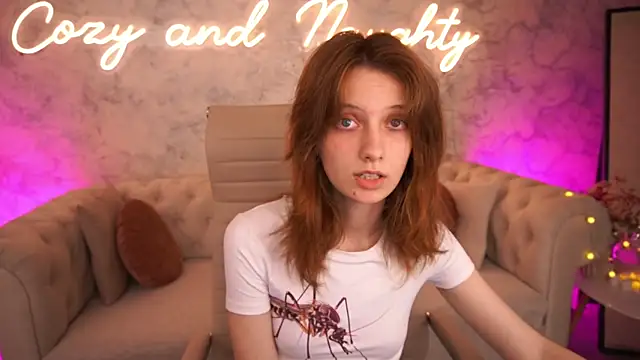 CuteeFoxy online show from 08-01-26, 12:37
