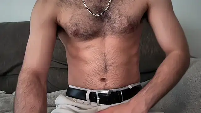 Snapshot of yournextguy chatting on 06-17-26, 11:01 yournextguy online show from 06-17-26, 11:01
