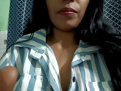 Snapshot of sexyanvi chatting on 10-24-25, 05:31 sexyanvi online show from 10-24-25, 05:31