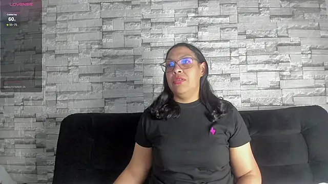 Snapshot of Zamariah chatting on 10-29-25, 12:13 Zamariah online show from 10-29-25, 12:13