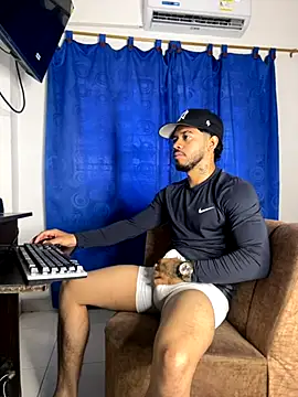 Kylian Alessandro online show from 11-04-25, 12:48