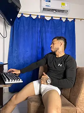 Kylian Alessandro online show from 11-13-25, 06:40