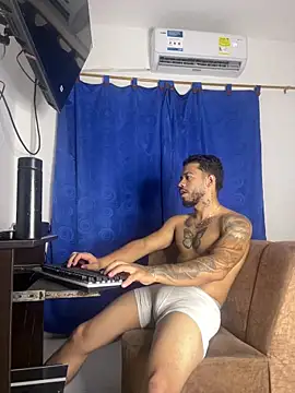 Kylian Alessandro online show from 12-20-25, 06:20