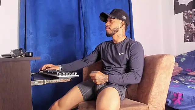 Kylian Alessandro online show from 01-14-26, 11:49