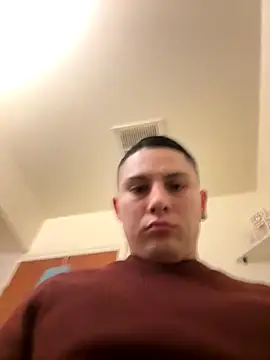 Snapshot of Feloh95 chatting on 11-13-25, 03:49 Feloh95 online show from 11-13-25, 03:49