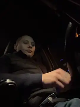 Snapshot of Feloh95 chatting on 11-14-25, 04:44 Feloh95 online show from 11-14-25, 04:44