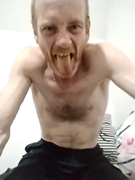 Wolfsexass online show from 11-23-25, 11:04