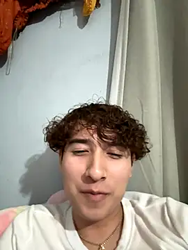 Snapshot of FresitAlexit0 chatting on 11-10-25, 06:56 FresitAlexit0 online show from 11-10-25, 06:56