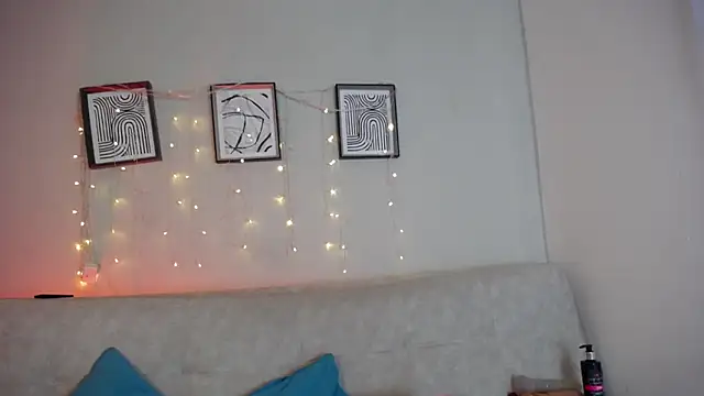 Sweet Bella Valery online show from 04-13-26, 02:33