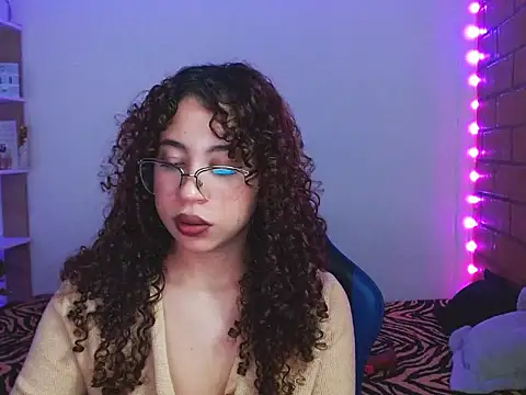 Medussa3033 online show from 12-21-25, 03:35