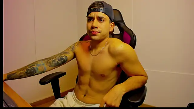 Mike montoya01 online show from 12-04-25, 10:18