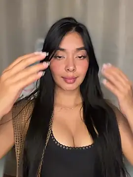 MiaSofia   online show from 01-10-26, 02:35